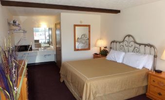 Passion Play Road Inn - Formerly Statue Road Inn