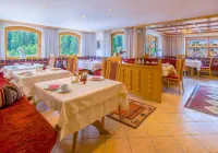 Hotel-Garni Jakober - B&B Und Appartements
