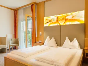Thermenhotel Kurz