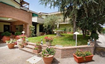 Campiglione Hotel