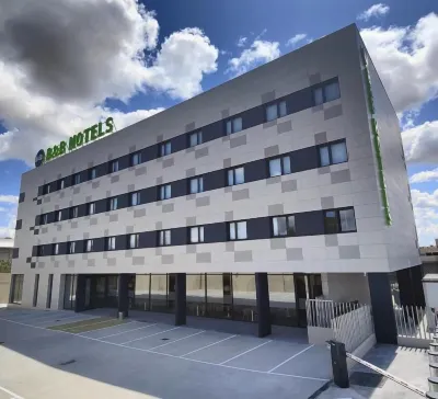 B&B HOTEL Sevilla Bormujos Hotels near Bugalu Cafe&Copas