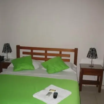 Hotel Orquídea Neiva Hotels near Benito Salas Airport
