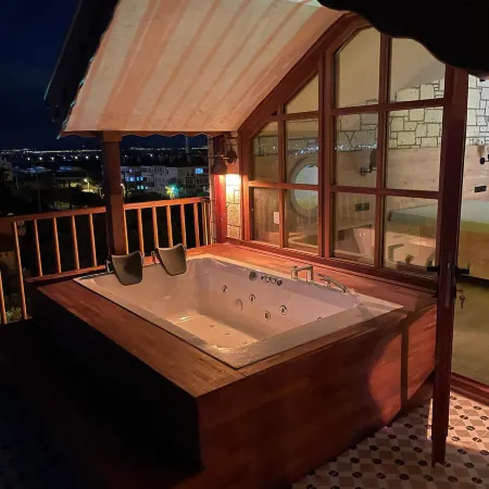 ACC Olives Hotel & Restaurant