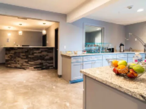 卡南旅店 塔克縣酒店