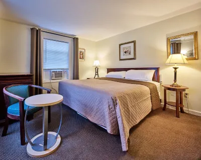 Atlantic Sands Hotels in Хамптон Бич