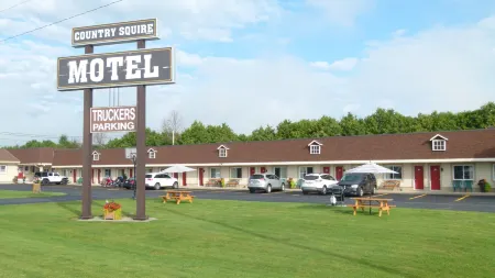 Country Squire Motel