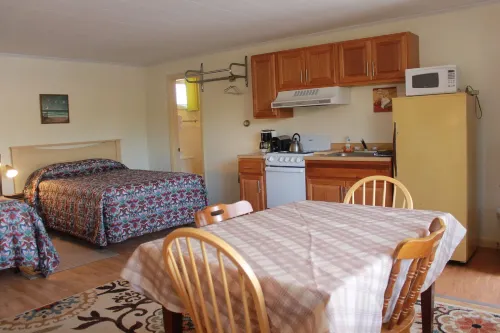 Acadia Gateway Motel - Motels