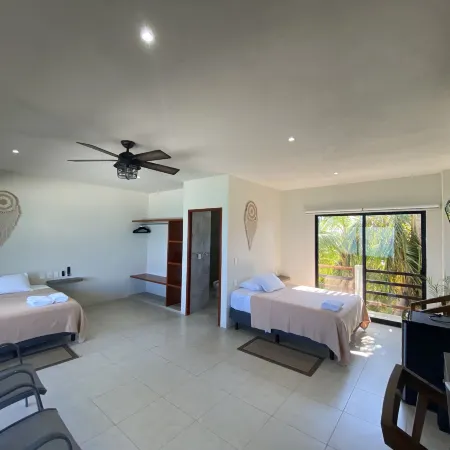 Cuxos Hotel Beachfront