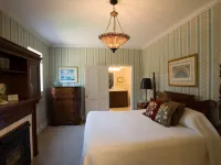 Maplewood Hotel Hotels in Saugatuck