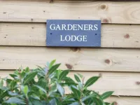 Gardener's Lodge - ที่มีที่จอดรถ