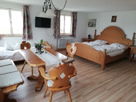 Ferienhof Müller Vorderburg Отели в г. Реттенберг