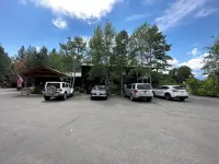 Chewuch Inn & Cabins - parking