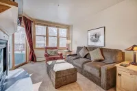 Silver Mill 8167-1Br-Walk to Slopes! Kids Ski Free! 1 Bedroom Condo by Redawning