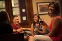 FivePine Lodge - bar