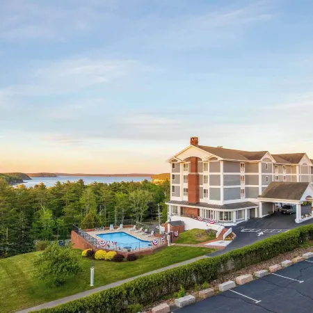 Bluenose Inn - Bar Harbor Collection