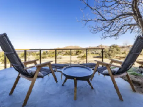 黃昏露台 - 時尚休閑的2卧室房屋，由RedAwning提供 約書亞樹村酒店