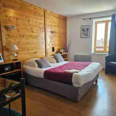 Logis Hôtel Restaurant Le Val d'Amby Rooms