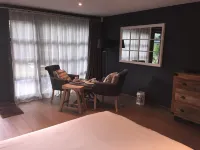 B&B des Heures Claires Hotels in Waterloo