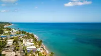 Beautiful Oceanfront  2 bedroom, 2 bath condo Aguada, PR