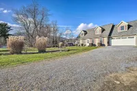 Hike, Ski, Fish! All-Season Haven Near Bromley Mtn - parking