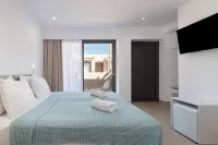 Golden Bee Lifestyle - balcony