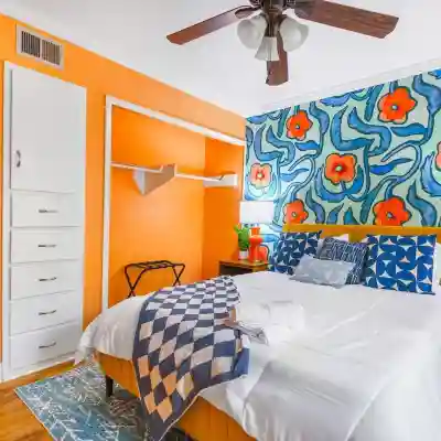 Pickleball & Heated Pool & Game Room & Mini Golf Rooms
