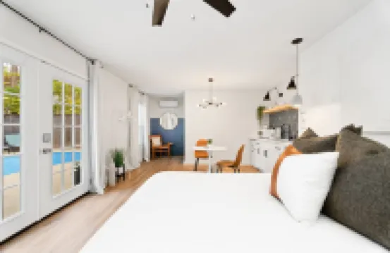 Pool House Paradise - 1BD / 1 Bath - Near TTU