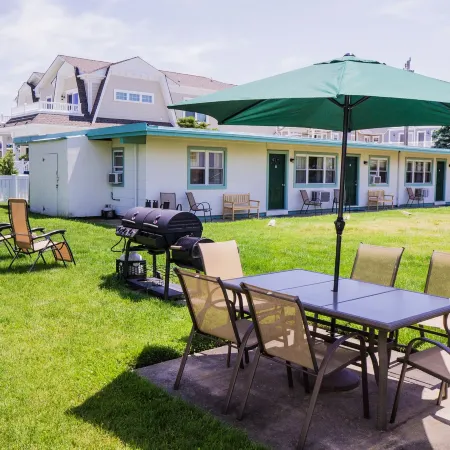Sun 'N' Sand Motel
