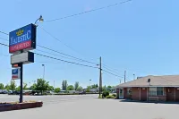 Majestic Inn & Suites Hotels in Altamont