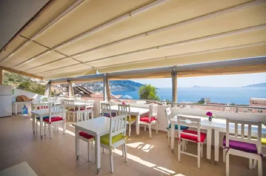 The White House Kalkan