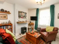 Harbour Catch Cottage - Beach