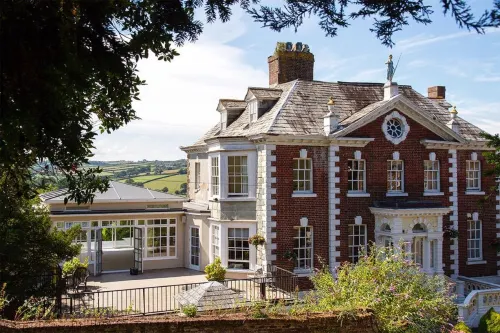 The Eagle House Hotel Hotels in Lifton