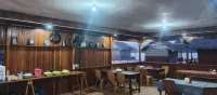 Happy Homestay Arborek Meos Mansar 호텔