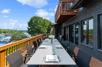Elysian Shores w/Heated Pool & Optional Boat Rental - 4-Star