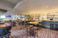 College Lawn Hotel - bar
