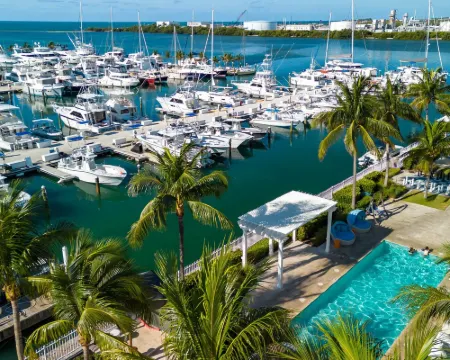 オーシャンズ エッジ キー ウェスト リゾート ホテル & マリーナ キーウェストのホテル