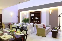 Argenta Tower Hotel & Suites - Breakfast