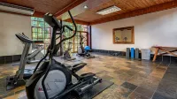African Sky Hotels - Pine Lake Inn - Gym