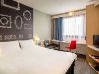 Ibis Szczecin Centrum Hôtels à proximité de : Université de technologie de Poméranie occidentale