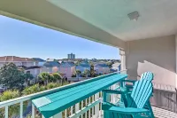 Well-Appointed Family Condo on Miramar Beach!