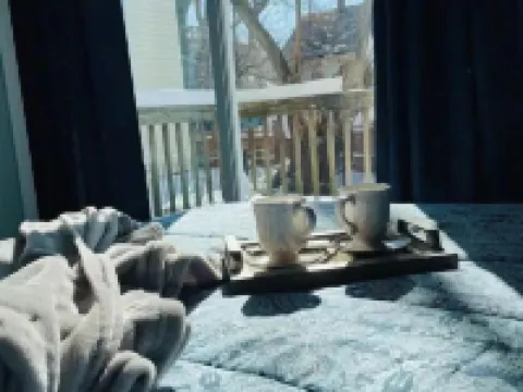 TOWNHOUSE🏠5BR/2BATH/2 FLOORS/ FREE PARKING/BBQ 🤩 โรงแรมในเอลิซาเบท