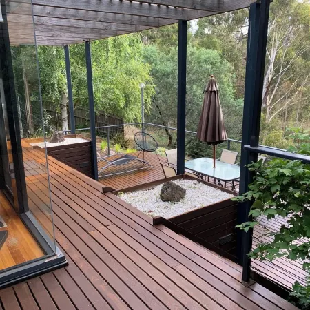 Centrally located 2-bedroom luxury pet friendly villa in Australia’s spa country