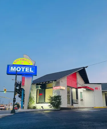 Richmond Motel Отели в г. Меканиксвилл
