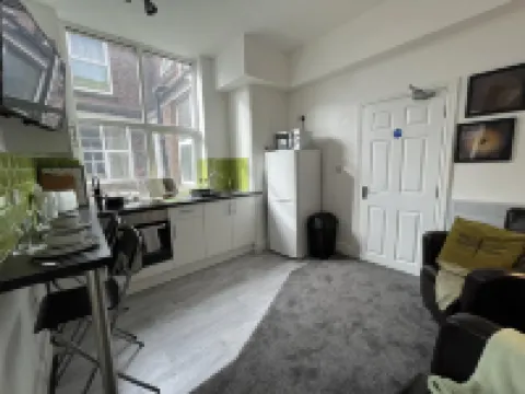 Modern 1 Bed Studios for Comfy Stay in Preston