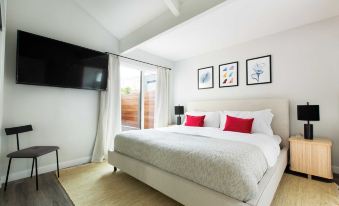 Hamilton II by AvantStay Beach House Rooftop Deck Newly Renovated Bungalow