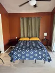 Grandpa’s cozy cabin in Arlington with WiFi, AC, grill,fishing, pedal boat,kayak