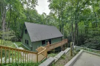 Peaceful Brevard Mountain Cabin Hike, Golf and Swim - Parkering