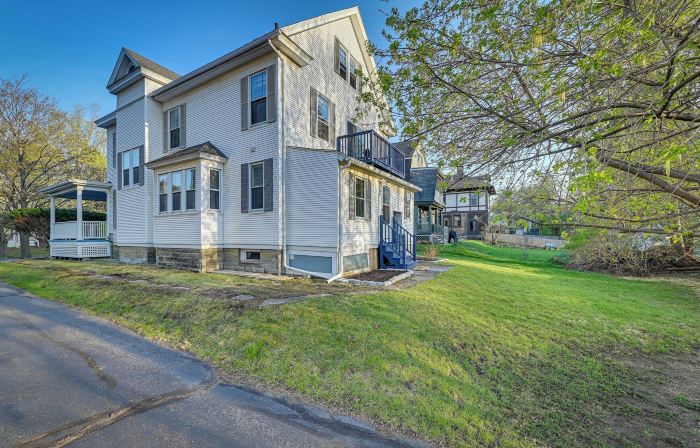 Spacious Historic Home in the Berkshires!