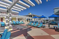 Bay Views! Family-Friendly Galveston Resort House - Bungalows