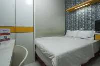 RedDoorz near Suroboyo Carnival Park